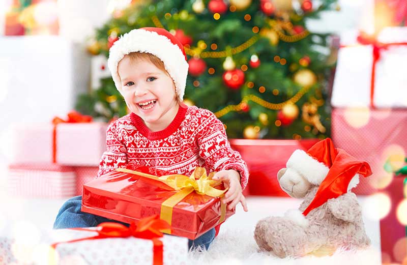 ТОП 70 КРАЩІ Новорічні подарунки для дитини. Що подарувати дитині на Новий рік (дівчаткам і хлопчикам) за роками